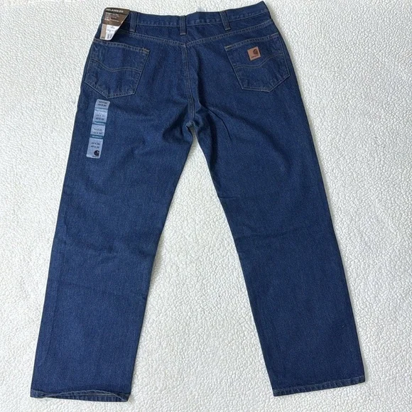 NWT Carhartt Relaxed Fit Jeans - Picture 2 of 9